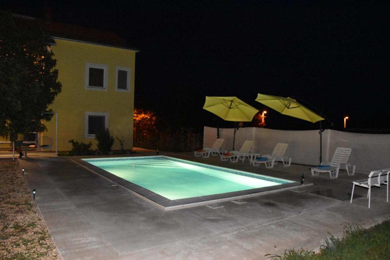 Villa Kutija Sveti Filip i Jakov Esterno foto
